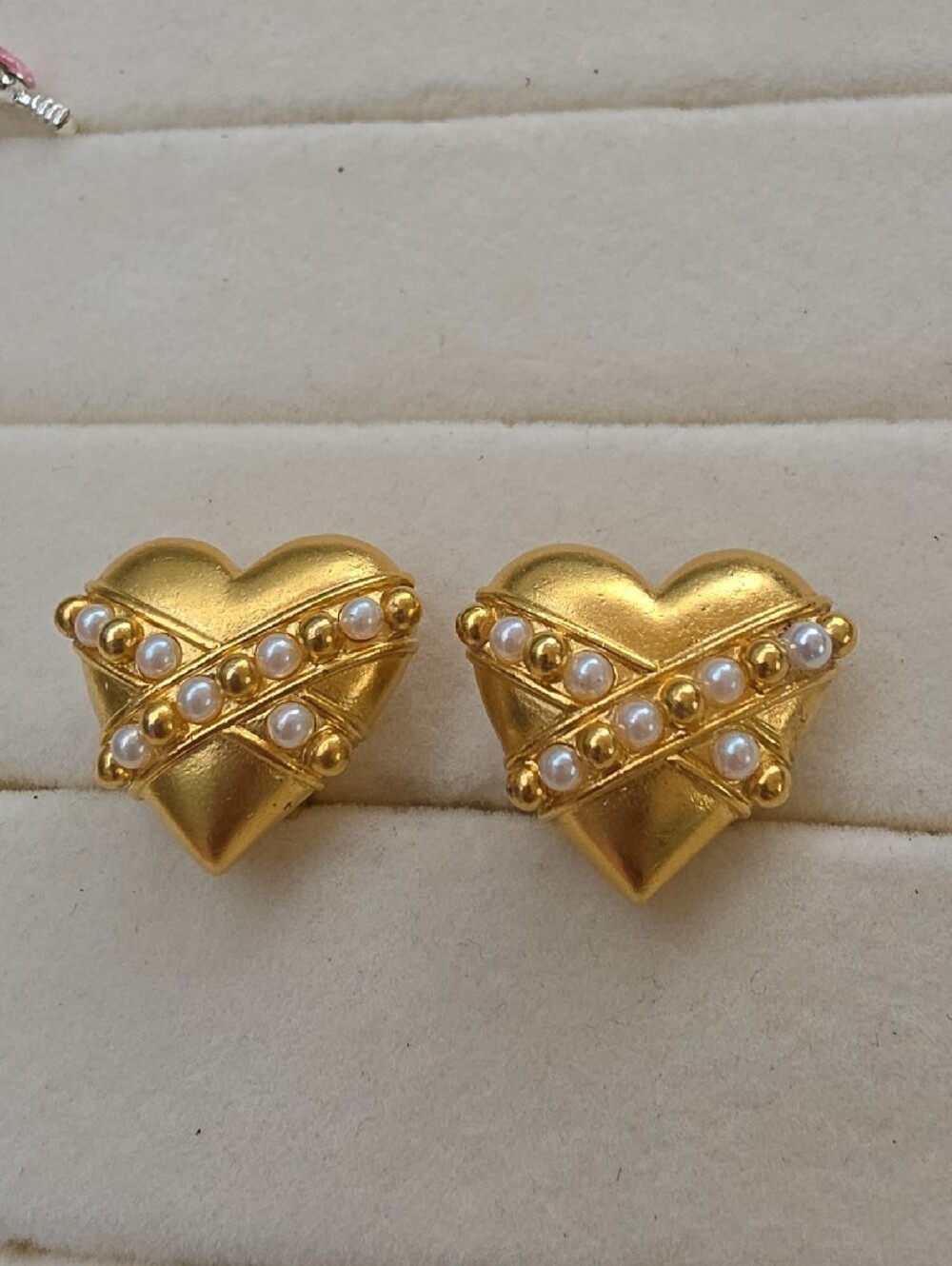 ALFRED SUNG Gold Heart Clip-On Earrings with Faux Pearl Accents